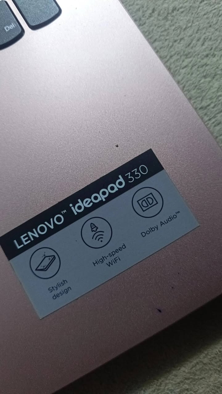 السلام عليكم .. 
حاسبة لينوفو ويندوز 10 نظيفة كلش
معالج core i celeron
رام 4gb
تخزين 512gb
السعر 170 ألف وبيها مجال
واتساب ***********
