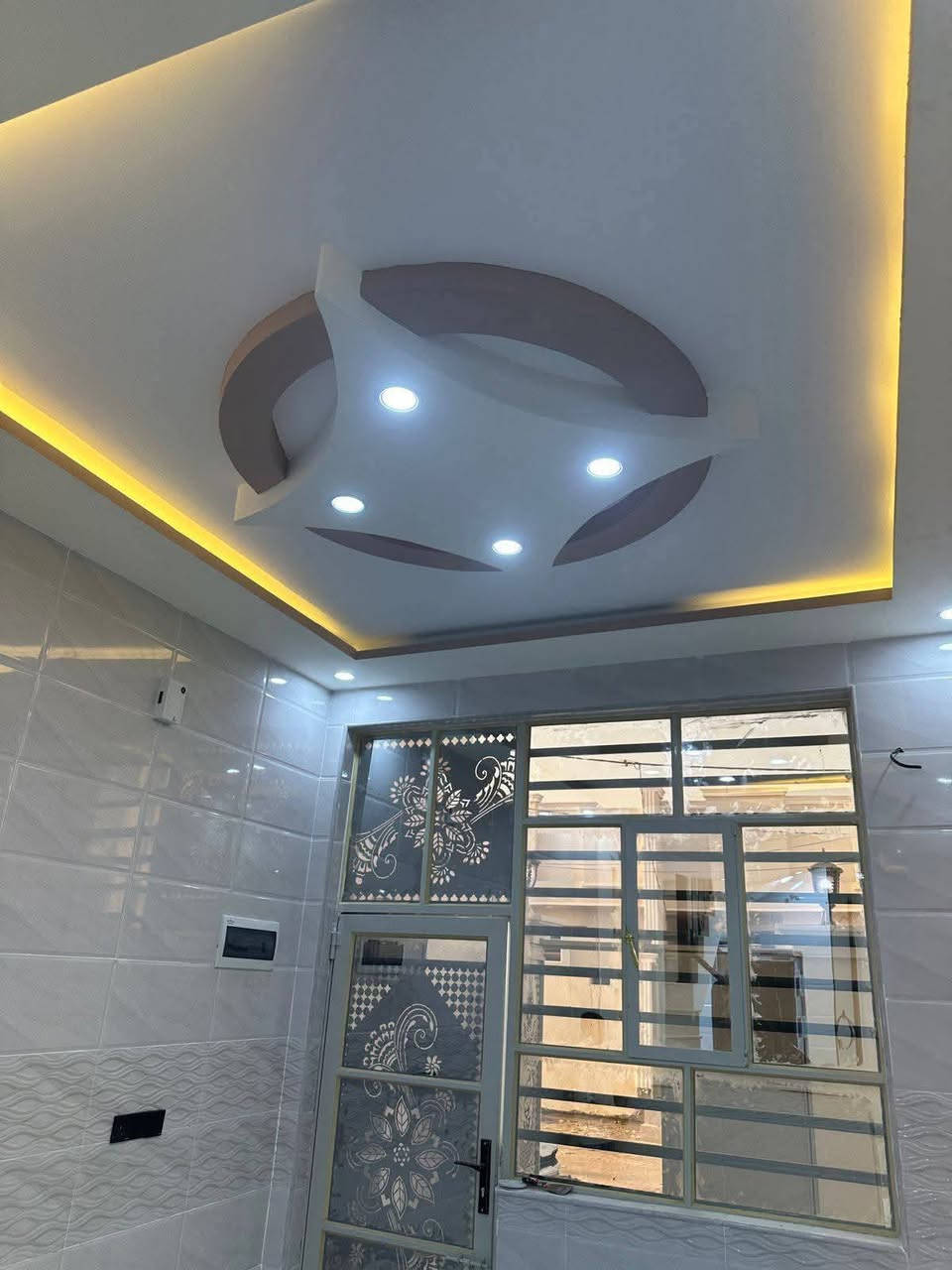 150متر مقابيل ملحق قريه الغدير
البيت درجة اولى شغل هندسي خدمات كامله


**إذا كنت صاحب هذا الإعلان وتريد حذفه لأي سبب، رجاءا أرسل رسالة إلى الدعم الفني**