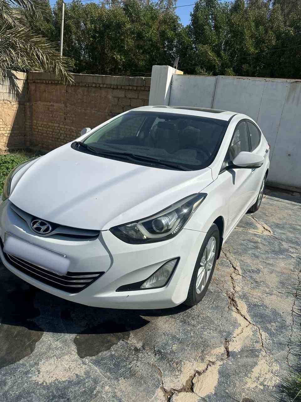 النترا ٢٠١٦ خليجي فول
شرط كفاله عامه من الشخط والصبغ والضربه

مكينه ٢٠٠٠  

مواصفات مري شفط فتحه أشارة بالمري الجانبيه 

الداخل لونين المرغوب ومعروفة باقي المواصفات بالنسبة للخليجي
شاشه كاميرا دوارة 
أربعة إطارات تخم كامل جديد صارله شهر 

سبير شرط ما نازل 

صدر امامي خلفي بحاله جيده 

زيت گير جديد مع فلتر وكالة قبل شهر مبدله

السياره جاهزه للاخير

الممشى ١٠٠.٠٠٠km

رقم ديالى انگليزي هزه جديده شرط التحويل 

لمعرفة السعر الاتصال على الرقم ***********
