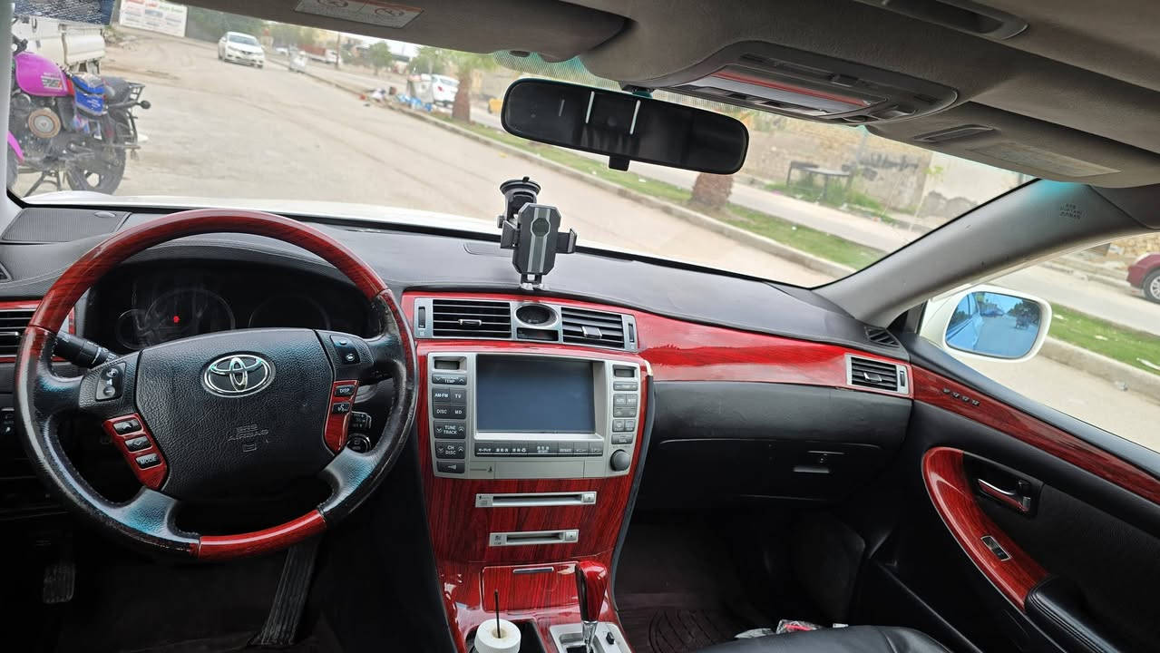 سلام عليكم
ماجستا للبيع موديل 2006اصل بصمه رصاصي 
رقم بغداد مبايعات وكاله فقط مشموله بل قرار 
اربع دكم فتحه داخل مخمل بي تلبيسه جلد من اليابان تحوير نجف تخم تاير جديد حداديه جديده
كفاله عامه  مكاني النجف ***********بيع فقط السعر120قفل قفل بيع قفط
