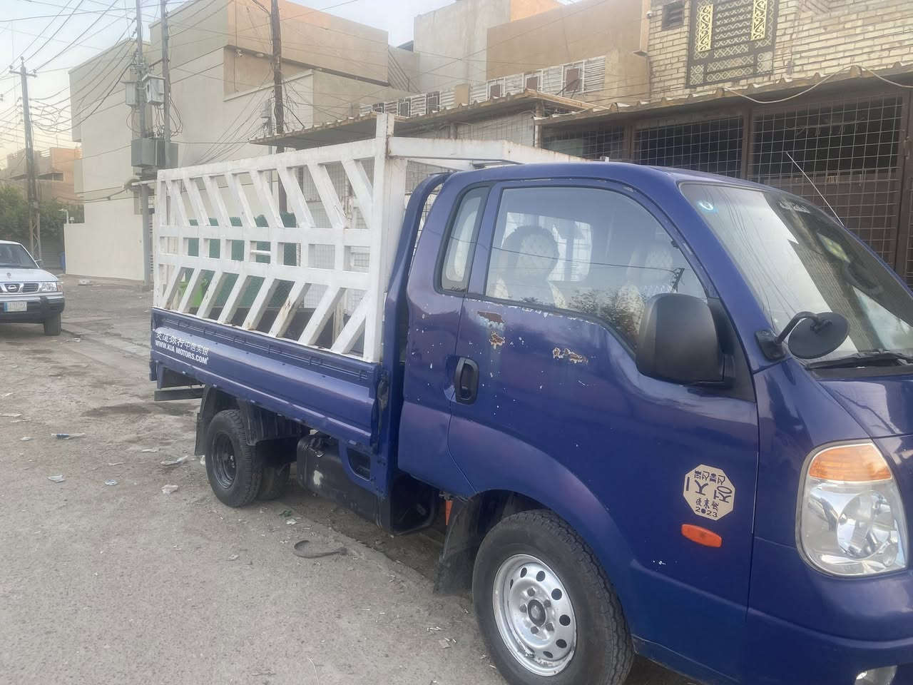 السلام عليكم كيا حمل موديل 2005رقم بغداد اباسمي تحويل ثاني يوم محرك 3000مفتوح بيه قطع صبغ سياره نضيفه ممتعوبه العنوان الغزاليه للاستفسار اكثر ***********
