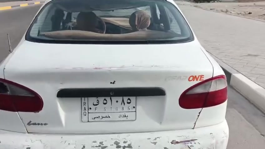 السلام عليكم سياره للبيع مكينه وكير جدد والبدي كدامك عوزها بس صبق راعيها مااندله اتعهدلك من السرقه سياره خدميه عوزها بس صبق كهرباىيات شغاله سعر 17 وبيها مجال رقم راعيها ***********   *********** انا مكلف بلنشر  عنوان البصره الزبير
