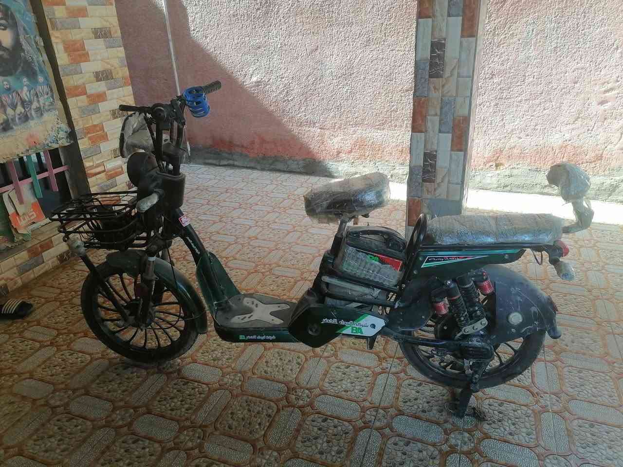 دراجه شحن جديده ٤ بطاريات ب٢٥٠ مكاني شطره رقمي ***********
