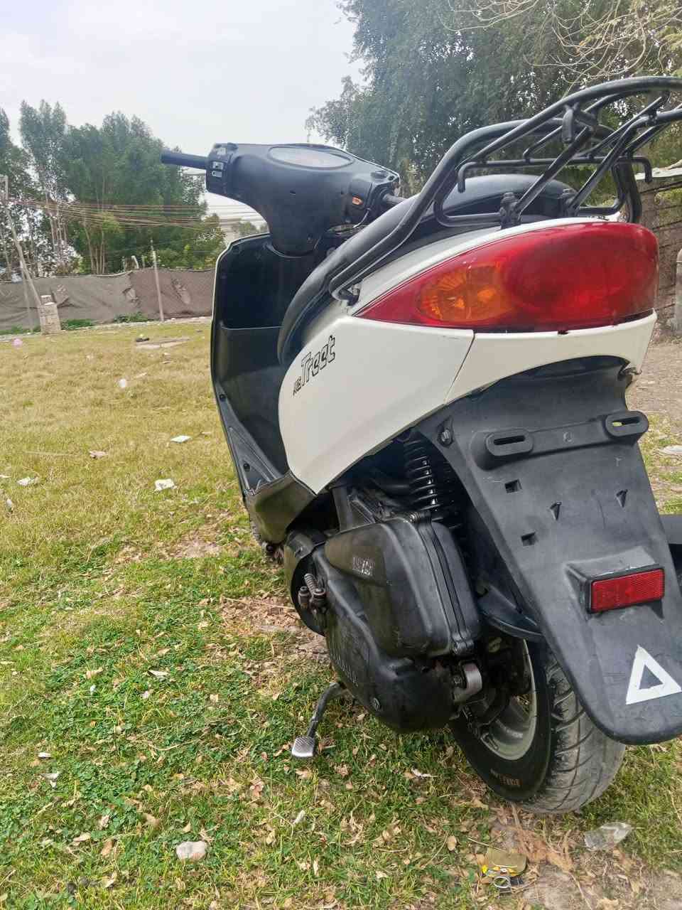 سلام عليكم اكزز تري نوزل خطين ياباني 
استاند حساس دراجة بلاد مكينة كهربائيات كفاله " سعرهه 750 "بيها مجال قَليل مكاني المنصور شارع 14 رمضان ***********
