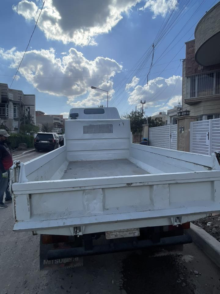 للبيع كنتر فحل قلاب موديل ٩٣ رقم بغداد جاهزه من كلشي للشغل محرك كير شاصي دوشمه جام كهرباء السعرب١٢٠ وبيهه مجال بكان بغداد *********** وووو***********
