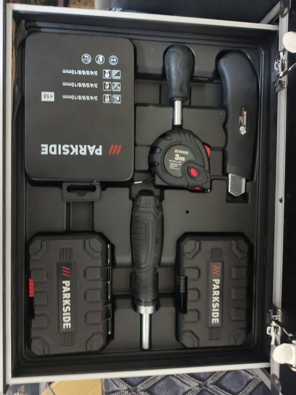 سلام عليكم 
دريل بريك سايد للبيع بعده ما مستخدم 
وكاله سعر 250 معه كامل الملحقات


**إذا كنت صاحب هذا الإعلان وتريد حذفه لأي سبب، رجاءا أرسل رسالة إلى الدعم الفني**