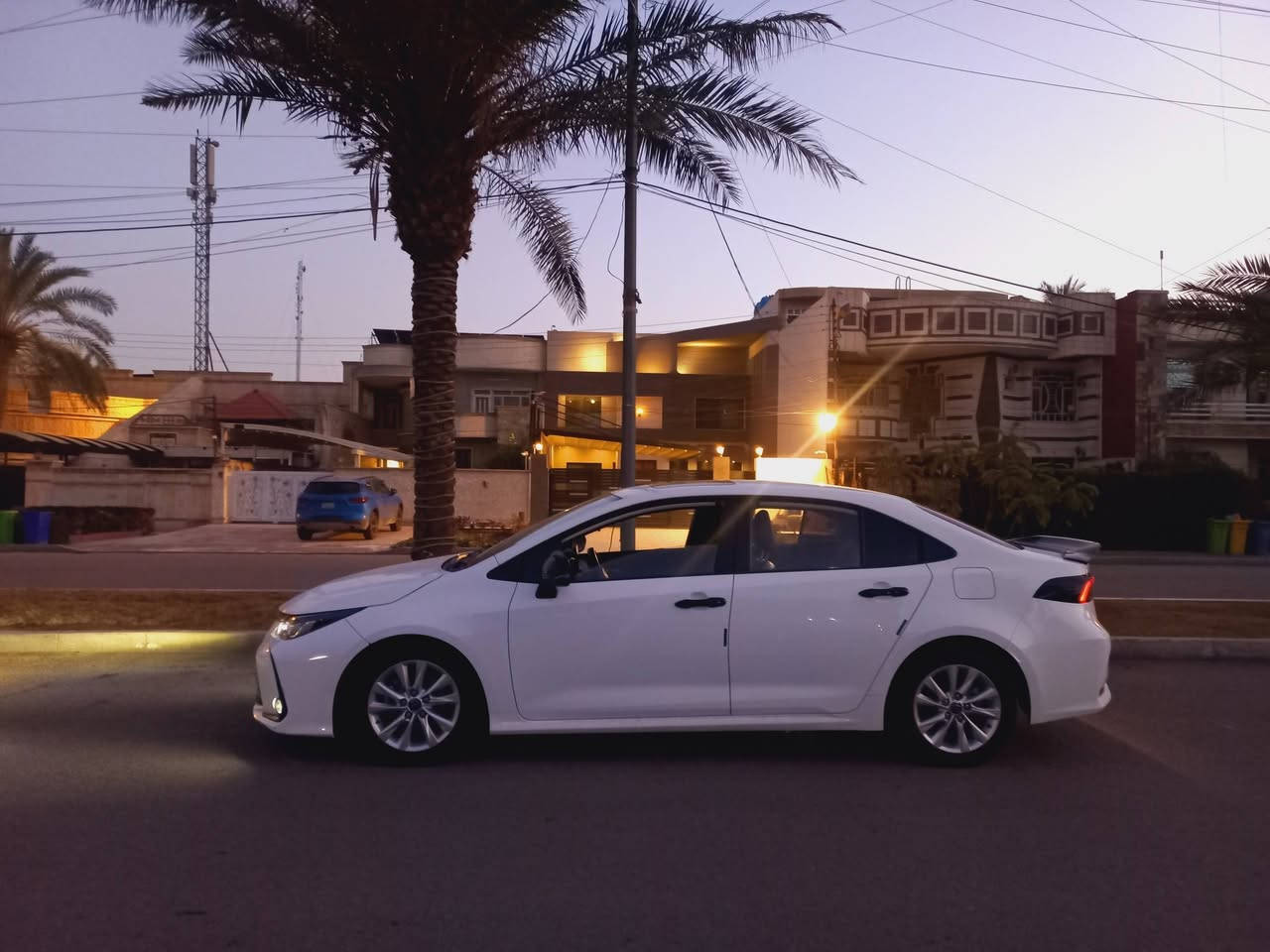 كورلا 2024 ماشيه ٣٥ مكفوله من بارد وصبغ وتبديل فتحه بصمه داخل جلد معروف موصفاته السعر ١٥٠ ورقه بيه مجال بسيط لشراي
عنوان بغداد السيديه 
***********
