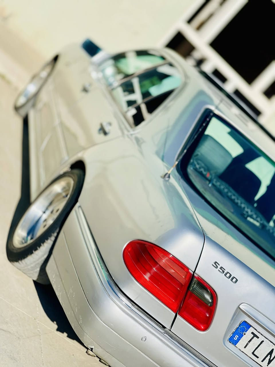 مارسیدز 2001 ساغ ساغ سەنەوی ئیبرایم خەلیلی لەگەڵە ئەوەلیات 
هەموو گیانی بەشەرت دەعامی بۆ دەعامی بێ دەعم و لێدراو و ساردی

لەسەر ساغی بۆ جوانی پەمپکراوە.

مەکینە V8 35 مەکینەی لێکزس مەرغوبی لەسەرە .

45 گەڵاو و معامەلە گۆڕینەوەش ئەکەم 

0770 774 02 01
دەربەندیخان
