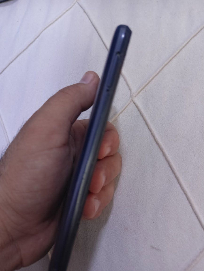السلام عليكم ريلمي c21 للبيع رام 4 ذاكره 64 جهاز مبدل شاشة اصليه فقط السعر 55 الف ***********بيه واتساب
