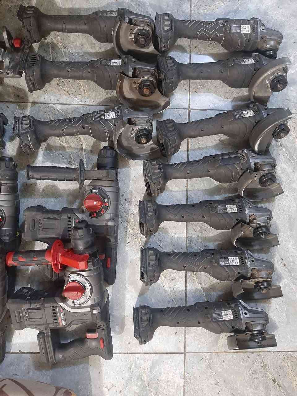 للبيع / شلعه
بغداد / الحرية
***********
