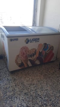 مجمده للبيع تبريدها ثلج تخبل و انطيك بيها ضمان بعدهي نضيفه و جديده تخب...