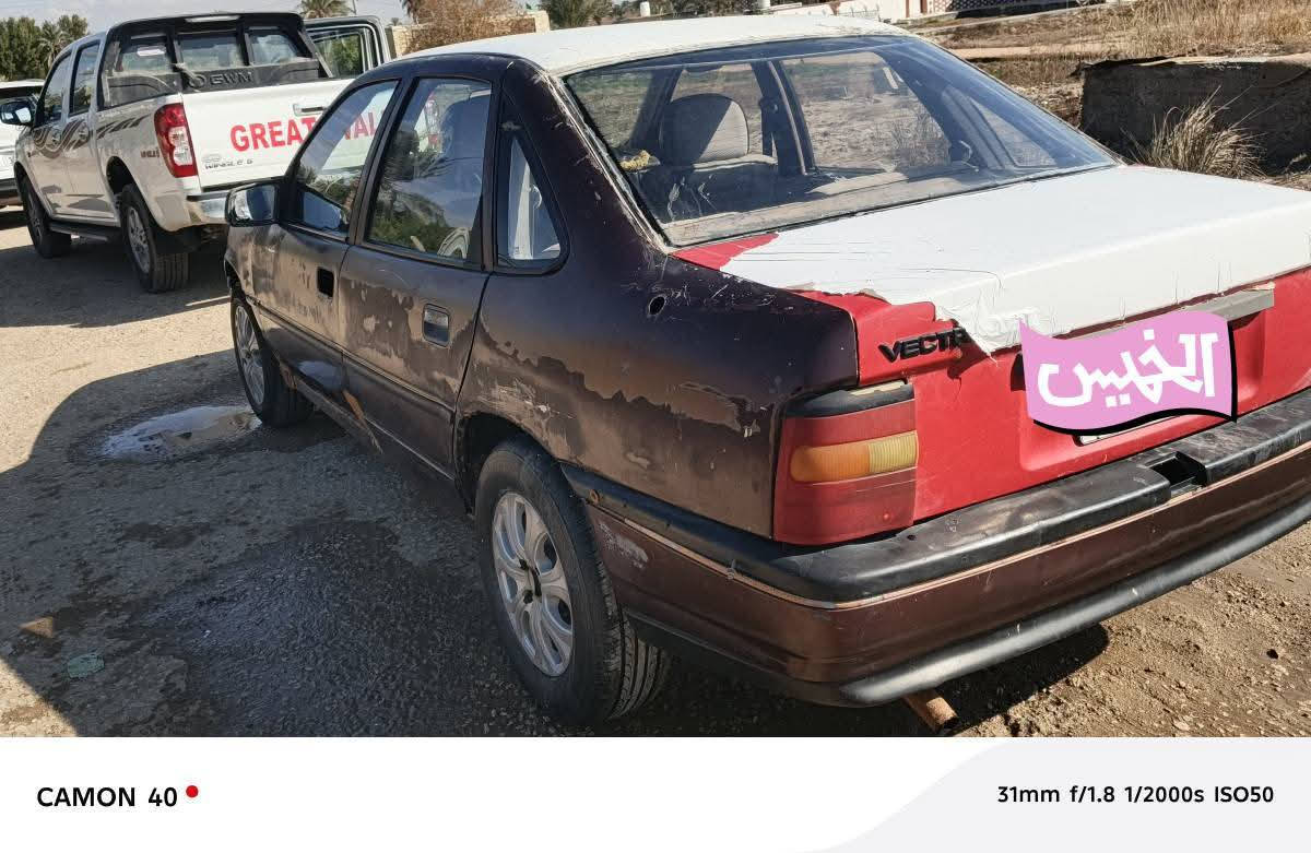 أوبل فكترا 91 للبيع
سياره كامله تخم تاير جديد البنيد مبدل جارد والجنطه مبدله 
مكينه نضيفه كير وحداديه كاملات باتري جديد ماناقصه شي 
غرفته حلوه كابريته بخاخ ويل كب نواقص بسيطه رقم نجف الماني
السعر 12وبيه مجال قليل حك جيه مكان بابل (القاسم) 
للاستفسار رقم ***********
