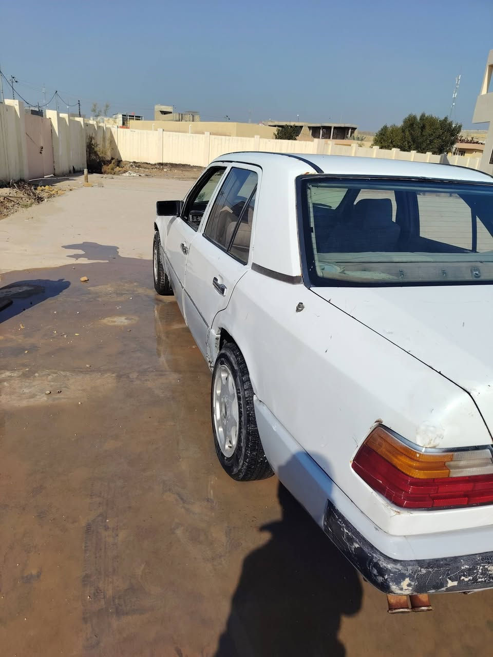 مارسيدس موديل 1986 كير ومحرك 3000 راس الثور عوزها ترتيب سعرها 28 وبيها مجال بسيط عنوان الديوانيه قضاء غماس رقم *********** واتساب رقم نجف تحويل مباشر
