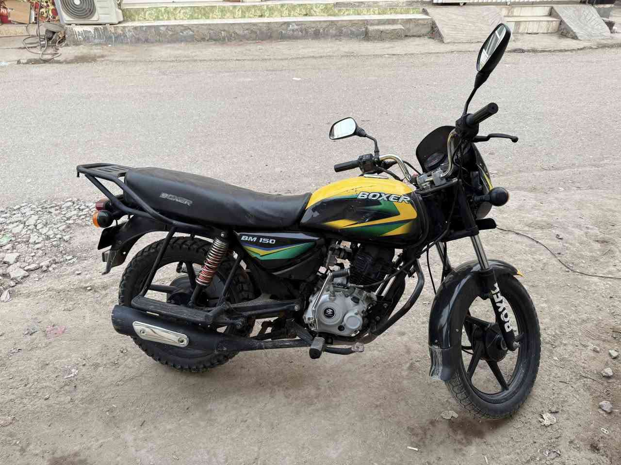 دراجة بوكسر للبيع مديل 2021 دراجة خير من الله مجفته شركة اوراق كامله شرط الترقيم السعر 850 وبيها ***********
