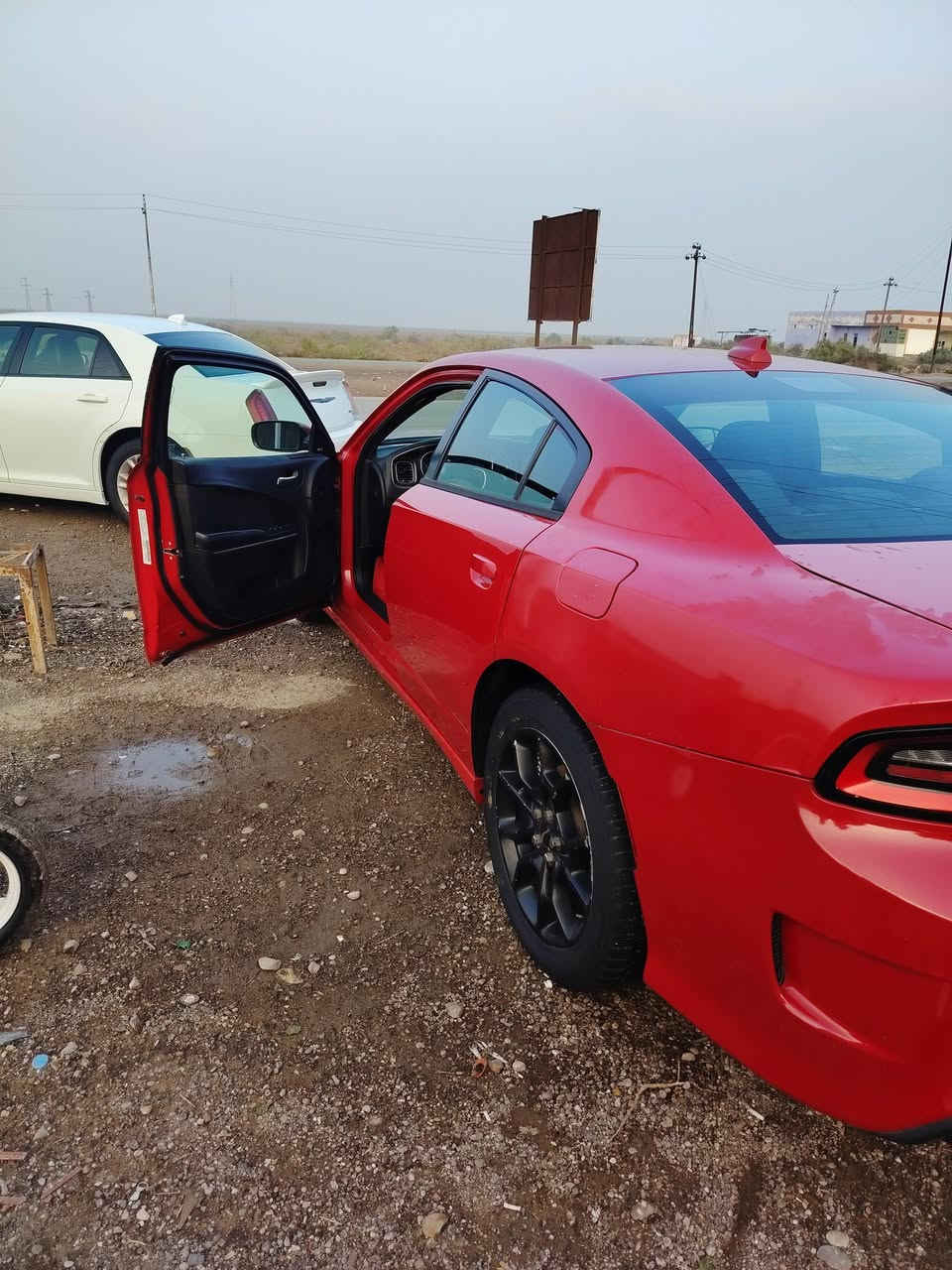 سلام عليكم جارجر موديل 16للبيع فور ويل ملغي مكينه صار 10تيام شاده سياره خير من الله مستعجل عله بيعته مكان سياره بغداد بوب الشام ***********السعر 150وبيه مجال
