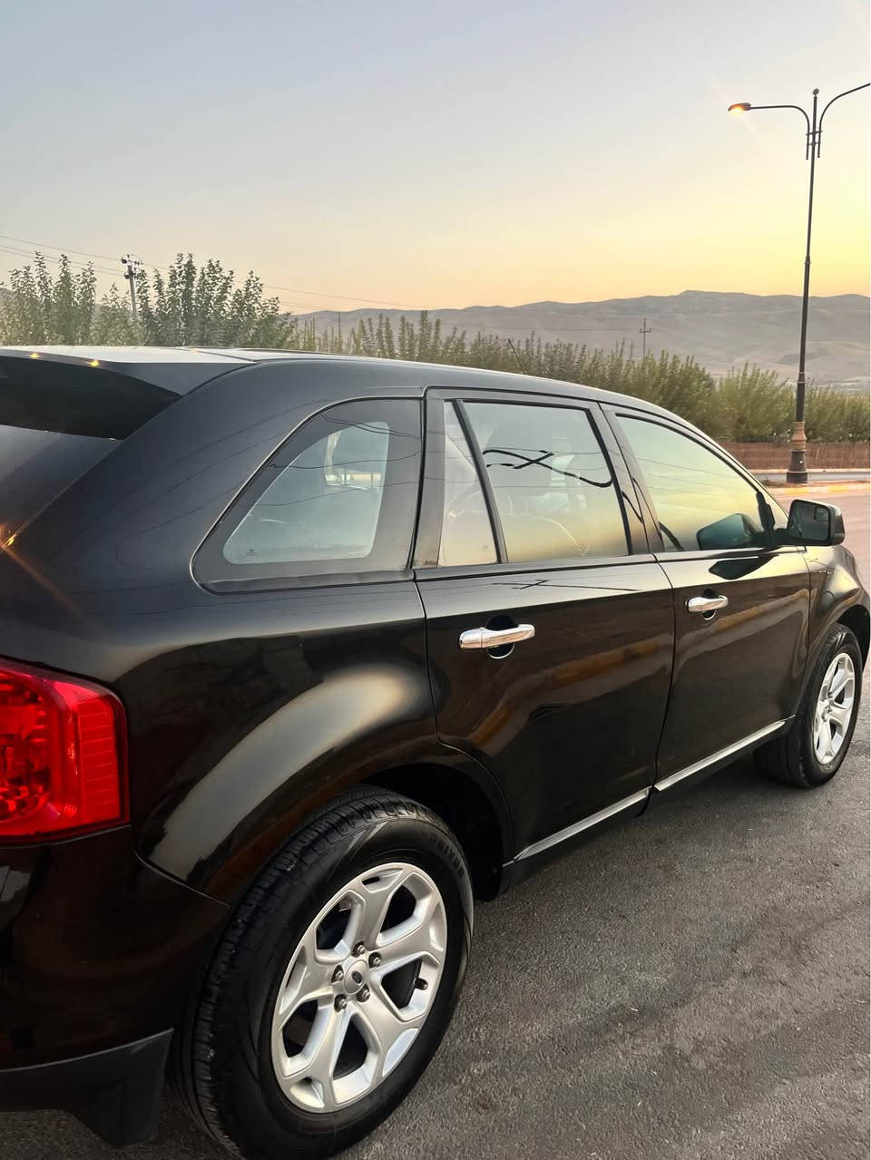 فۆرد ئیدج ٢٠١١
  V6 3.5 SEL تاک ئەکسل
٣ شاشە 
جڵدو هیتەر کوشن کارەبا 
تەبرید مەرکەزی 
سەلاجە
سوکان ڤۆلیەم
تەحدید سورعە
کامێرەو حاسە 
لایت زینۆن 
سەنەوی تا ٢٠٢٥   ٢ گڵا غرامە
١٤٥ هەزار کم رۆشتوە
کامل مەسرەف
سەیارەی مەعرەز نیە
***********     0750 836 0581 حلبجة, السليمانية
