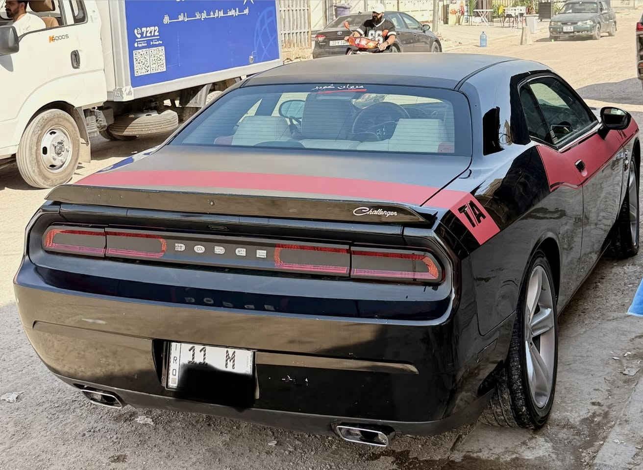 السلام عليكم
للبيع او مراوس حسب القناعه   💯

دوج جالنجر    ✅
موديل ٢٠١٤ ✅
محرك ٦ سلندر ٣٦٠٠ نظيف جدا  ✅
لون أسود ملكي  ✅
صدر امامي جديد✅
 صدر خلفي جديد  ✅
شاشه كبيره  ✅
كاميرا خلفيه ✅
سستم صوت ✅
كشنات جلد لونين ✅
كشنات كهرباء  ✅
كير اوتو نظيف جدا ✅
بجم اس ارتي  ✅
لايتات عدسه ✅

عليها إضافات :
بنيد srt
دعاميه srt
شبابيك srt 
قبضه كير srt 
لحيه إماميه 
ويل ٢٠
سبويلر خلفي 

حادث السياره جاملغ عكس السايق فقط ومصبوغ جاملغ خلفي الإثني وباب السكن يعني ٤ قطع وسونار موجود بدون دواخل .

السياره حلوه  بالحقيقه احلى من الصور ترايها كلش حلوه والحمد لله مناقصها شي كامله قبل فتره سويتلها سيرفس كامل .

المكينه نظيفه جدا والكير كذالك والصدر امامي خلفي بالكامل بدلته جديد وتبريد ثلج ..

رقمً بغداد إنكليزي سنويه جديده وهزه جديده باسمي شرط التحويل ثاني يوم .

مكاني بغداد الاعظميه .

السعربالنسبه لهيج نظافه وكامله مناسب ((١٠٥ ورقه )) وبيها مجال حك الجيه  .

***********

أ.مروان النعيمي 

صلي ع نبيك 💯
