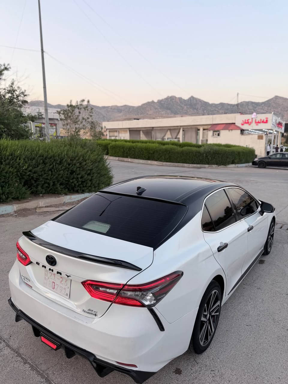 Toyota camry 2023 xle haybird 
***********
تویوتا کامری ٢٠٢٣ xle هایبرد فول فولە تەنها سیلاد نیە 
هایبردە پاتری بە شەرت ١٠٠٪ بولند جاملخ دەرکە سبوخە سەیارە رەفزی مرورە جاوەری دەبی تا رەقەم دەین خرامە هەموو شتەک بە شەرت کوشن جلد کارەبای هیتەر رادار خەتی جادا شاشەی گەورە دەژبول لید ١٢٥ هزار کیلومتر رویشتوە سخفی لسقەیە 
وەتسئاپ // *********** اكر, نينوى
