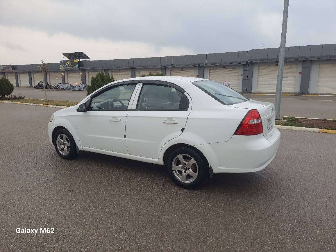 ئەڤیۆ ئۆتۆ ماتیك 2008مەکینە گەورە ناوزەرد جامو ئاوێنە کارەبا تەبرید ساردوگەرم بەشەرتی گێڕو مەکینە 4بۆ5پارچەی پەمپە لەسەر ساخی من بەحیزام ئەی فرۆشم تایەی تازە بێ تەقەوڕەقە هیچ مەسرەفی تیانیە  ماڵی دۆستە 64$ *********** لەسلێمانیم السليمانية, العراق
