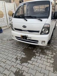 وبركاته كيا حمل موديل 2016مكفوله كفاله عامه السعر 117$ وبيه مجال للطيب...