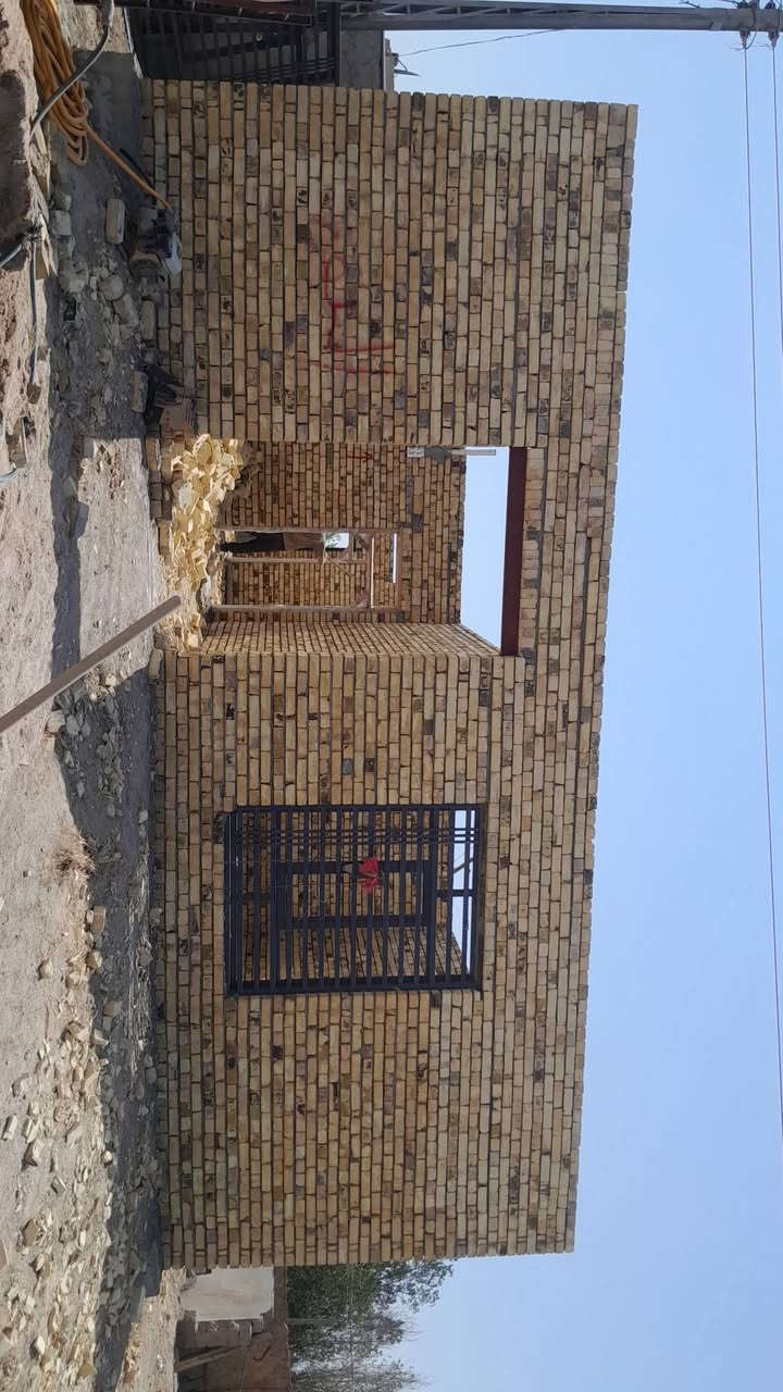 سلام عليكم خلفه بناه ولبخ متفرق حالين. ***********
