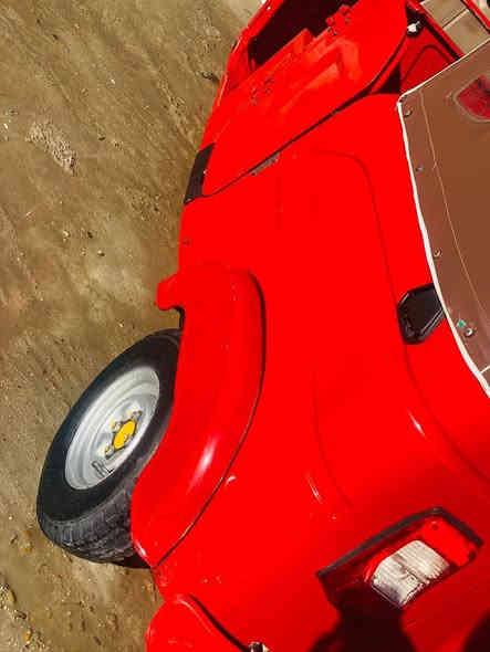 السلام عليكم تكتك للبيع موديل 2022شهر8 كفاله عامه امرغم انكليزي امداور 2يوم بسمك الشراي يخابر وبيه خير ويدلل ***********
