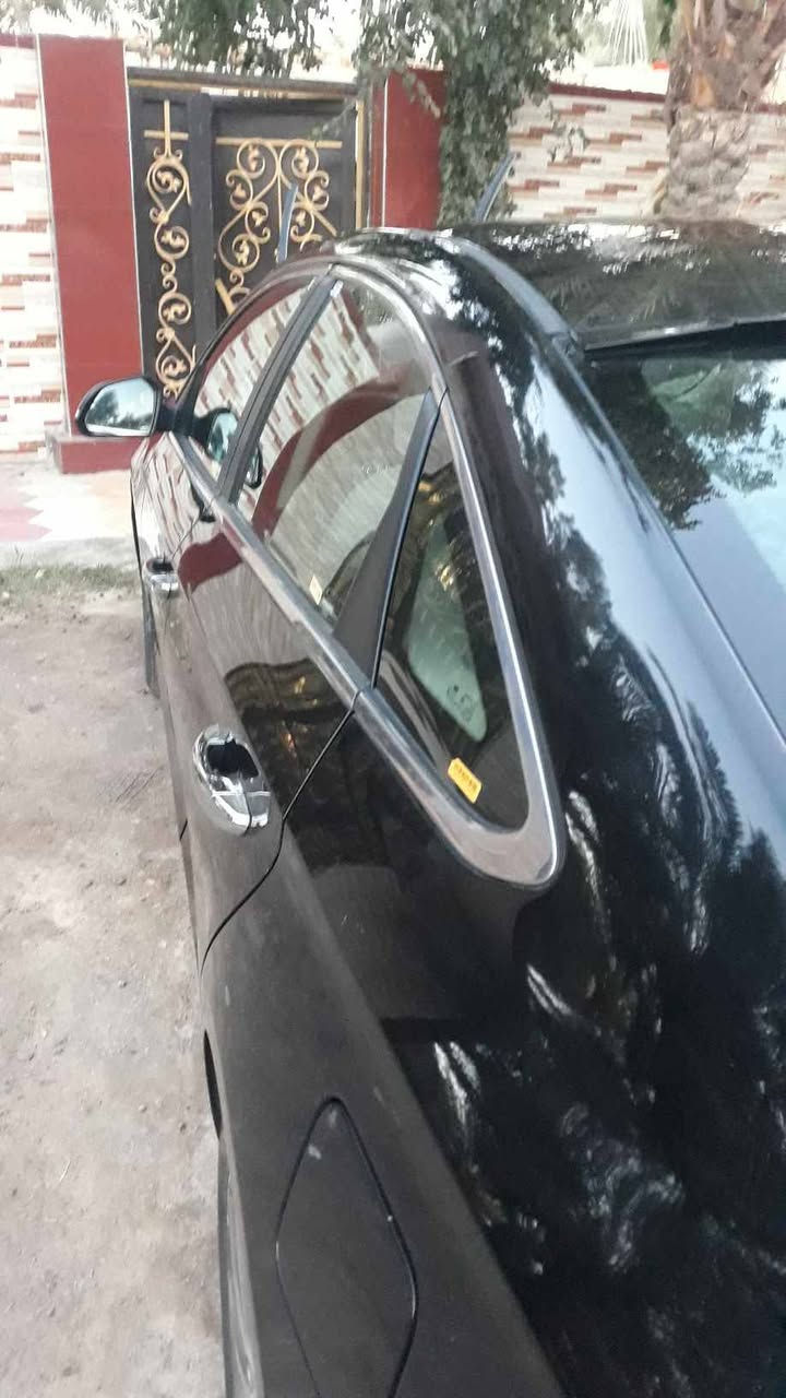 السلام عليكم البيع  سوناته 16 وارد لأمريكي سياره حلوه السعر 117 وبيهه مجال بسيط الرقم  ***********محرك 2400 
جي دي اي سياره كلها رقم واحد من عده لبنيد مبدل رقم مثنى سياره تحويل ثاني يوم لمكان ديوانية
