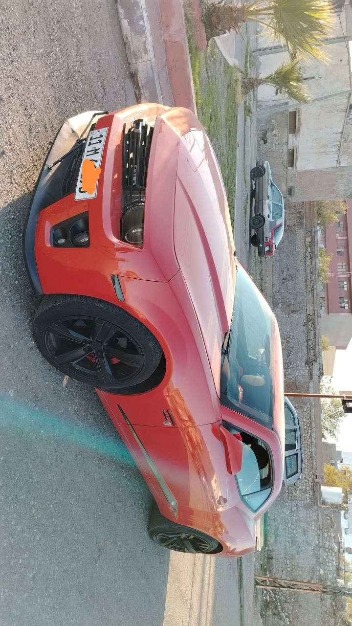 السلام علیکم

✅شوفر كمارو 2LT

✅الموديل 2012

✅اللون برتقالي مصفر (لون 17ابل) 

✅کیر اوتو ممتاز .

✅مكينة ٦ سلندر حجم ٣٦٠٠ ممتازه جديده .

✅صدر امامي خلفي جيد

✅شاشه كبيره

✅سلایت روف

✅جام كهرباء .

✅لايتات ليد

✅كشنات جلد

✅كشنات كهرباء

✅كشنات تدفئه

✅داخل نظيف جدا

✅تحكمات ستيرن

✅شفتات ستيرن

✅كاميرا خلفيه وامامية

✅شفتات ستيرن

✅داتا شو

✅سستم صوت سماعات من Boston

✅لدان بالأبواب .

✅ حساسات تايرات.

✅زرع عدسات لدات احمر اللون (عيون شيطاني ). 

وبعد مواصفات هواي .

السيارة نصبه فول حلوه احلى من الصور بالعافيه ع الي تصير من نصيبه.

أدامه كامله لمنظومه الماء شرط الحماوة ماكو نهائيا .

حادث السياره بين والجاملغ الأيسر الأمامي 

سستم صوت سماعات من Boston

لدان بالأبواب

وبعد مواصفات هواي .

السياره رقم بغداد الجديد الإنكليزي سنويه جديده وهزه جديده باسمي ، مشروع وطني
شرط التحويل بنفس اليوم. 

السعر مناسب بالنسبه للفئه ومواصفاتها الفول (( 75) ورقه بيها مجال ان شاء الله وأي نقص بالسياره انزل من سعرها .

المكان بغداد الكراده .

***********

م. علي الشمري

إذا متعجبك السياره اترك كلمه حلوه و صلی ع افضل الخلق سيدنا محمد 🩷. بغداد, العراق
