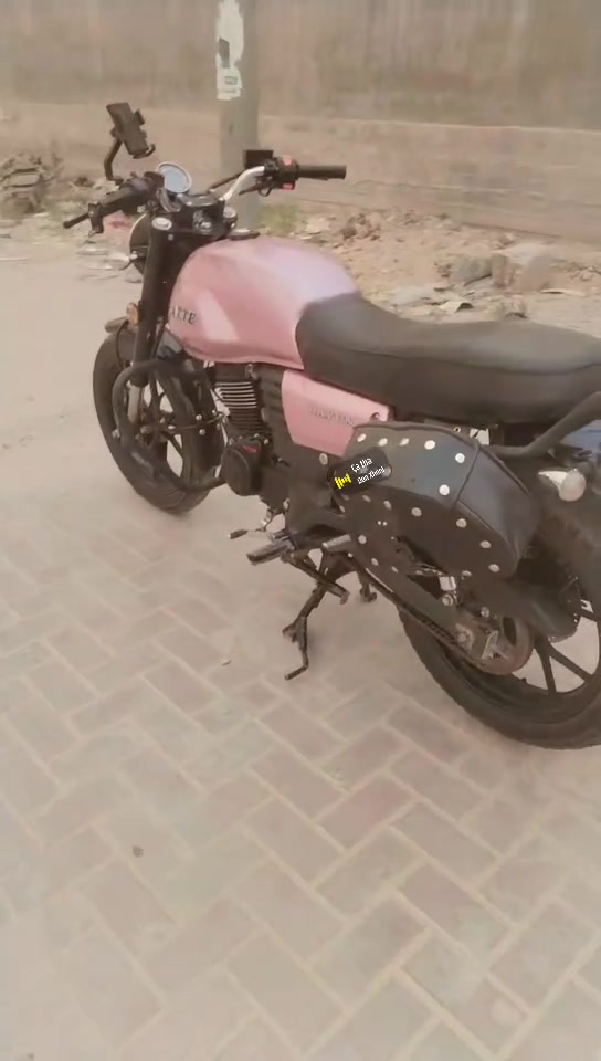 السلام عليكم
سعره 2800 مليونين و ثمنميه و بيه مجال 
دايون لايتي موديل 2023 طالعه ب 2024 ماشيه 18 الف
مكفوله عام
رقم قبل يومين طلعته ب اسمي تحويل مباشر
دراجه استخدام قليل بعدهي كارتون
مكاني نجف الحيدريه خان النص
***********
