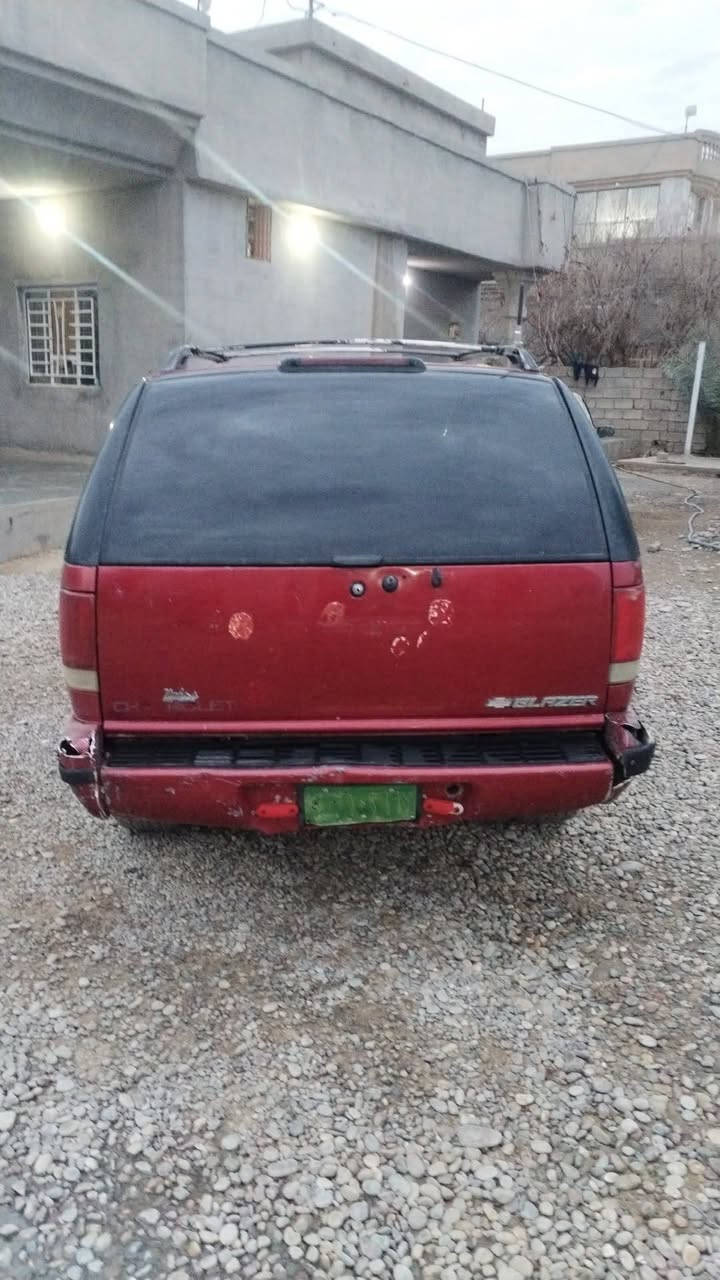 بلايزر ٩٥ كير ومحرك ملكه ففتي قبق اسود المرغوب صدر امامي خلفي جديد بدون قطرت صبغ كشره حيل حلو داخل حلو حيل تدفئه شغالة شلعه ومعدل فول باتري جديد كهربائيات كله شغالة بيه معامله اللماني بيع او مراوس مكان بيجي ***********
