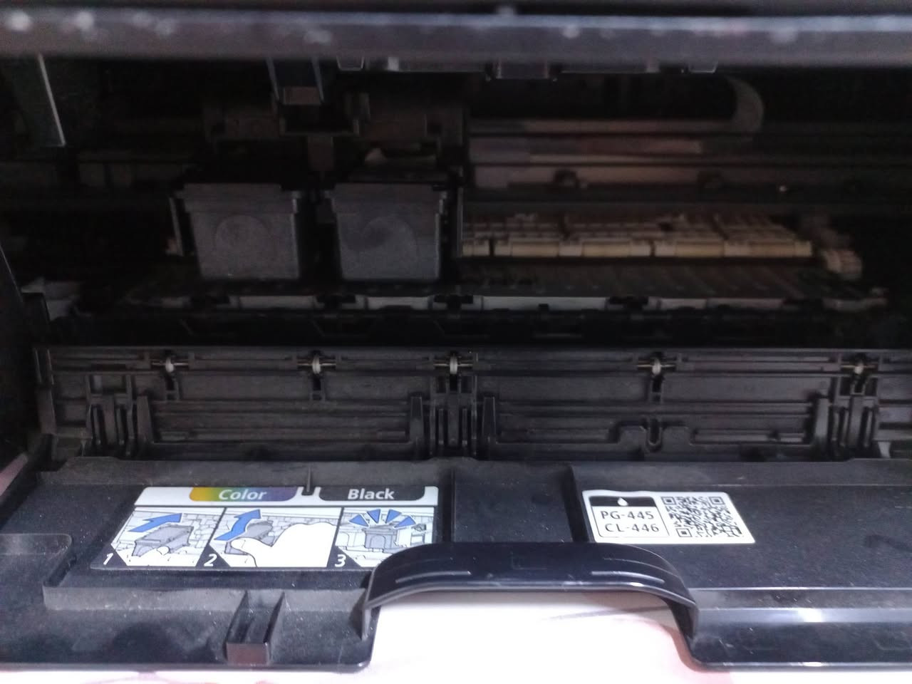 السلام عليكم

طابعة كانون MG2540S
حبر سائل كاترجات
 رقم الكاترج 445-446 موضح بالصور
طباعة عادي وملون
سكنر واستنساخ عادي وملون
سرعة الطباعة وتيست الالوان بالفيديوات

السعر 55 الف وموجود توصيل


**إذا كنت صاحب هذا الإعلان وتريد حذفه لأي سبب، رجاءا أرسل رسالة إلى الدعم الفني**