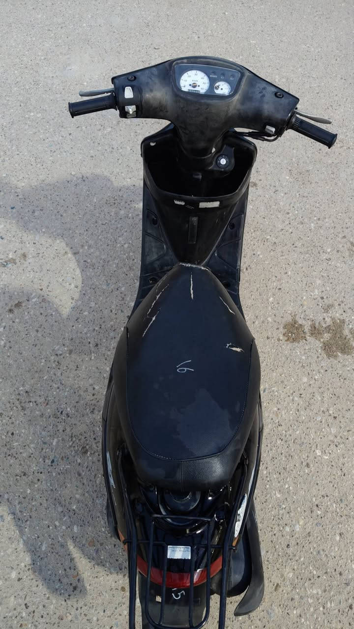 سلام عليكم دراجه البيع شرط النظافه بعدهي على وضع الحاويه وصلها موجود كلشي شغال بيها ما ناقصها شي مكينتها ناعمه السعر 775 وبيها مجال حگ الجيه المكان ناصريه مركز قرب جامعه العين الرقم ***********
اتصال او واتساب
