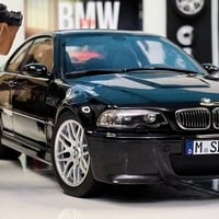مجسم بي ام دبليو M3 E46 • نوريف 1/18 • يفتح بالكامل