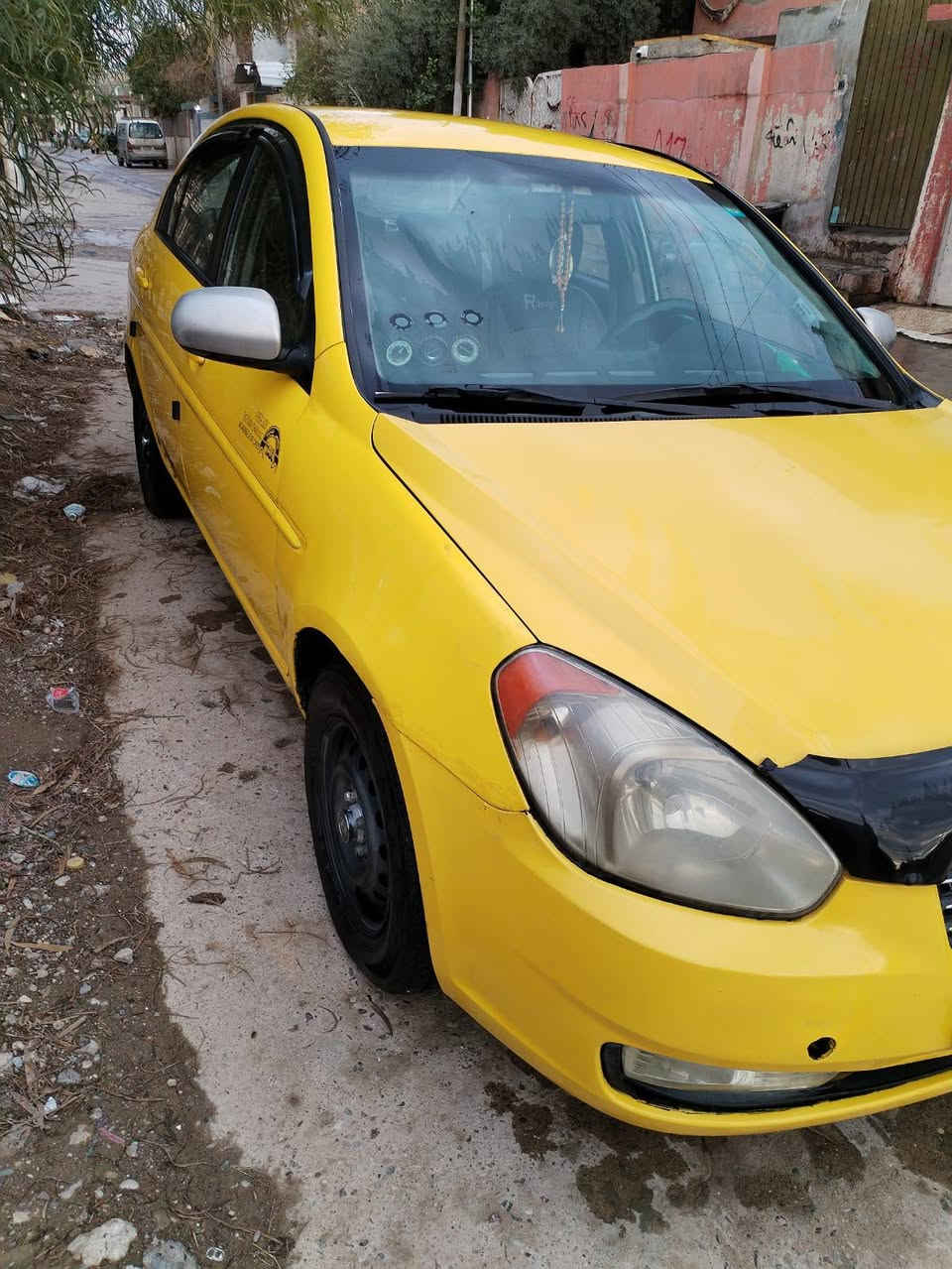 السلام عليكم 
أكسنت أمريكي 
موديل 2011
محرك 16
سنويه جديده كابون بانزين
سياره جاهزه
المكان موصل الايسر
رقم موبايل ***********
***********
