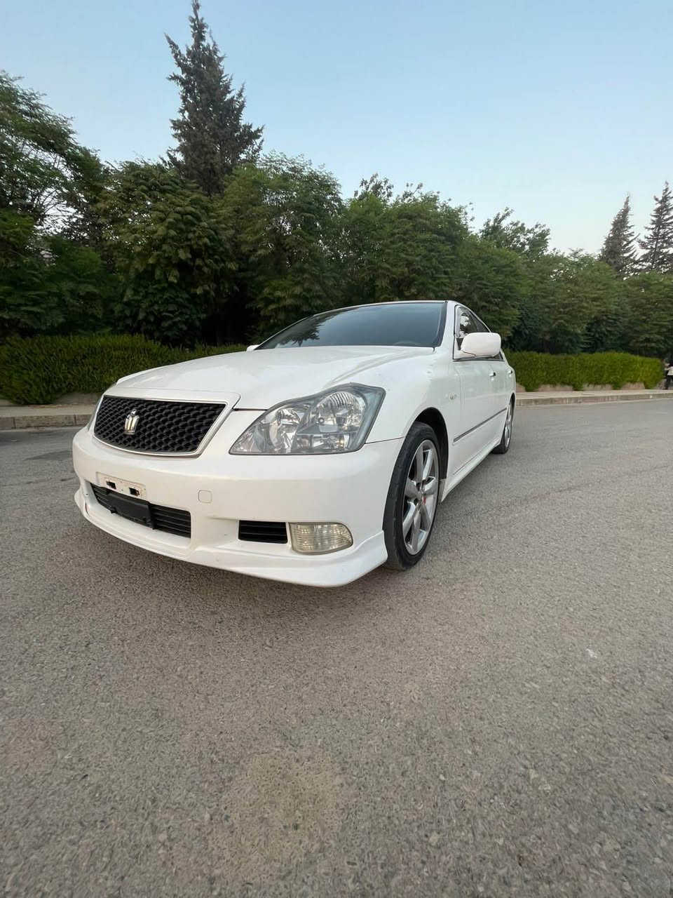 شاهینە براوە ١٨٤  ناو رەساسی ساج سور کامل
مەسرەف کراوە سەیارەکە. دەعمو لێدران. سەقف گێرو مەکینە خەلەلی کارەبای بە شەرت  رۆنی. گێرو مەکینە تازە گۆراوە تەقەو رەقە بەشەرت.  
شوێن رانیە 
*********** رانية, السليمانية
