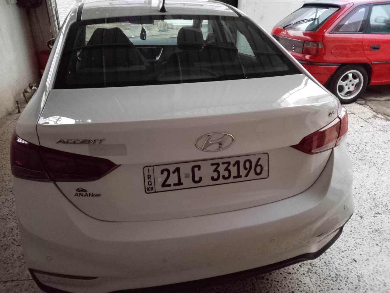 سياره هونداي اكسنت خليجي موديل ٢٠٢٠ محرك ١٦ مامفتوح سياره صبغ فقط باب السايق بدون دواخل مكاني كركوك سعرها 130 مواصفات فول سنويه ليحد ٢٠٣١ السياره بأسمي شرط التحويل رقم مبايل *********** كركوك, العراق
