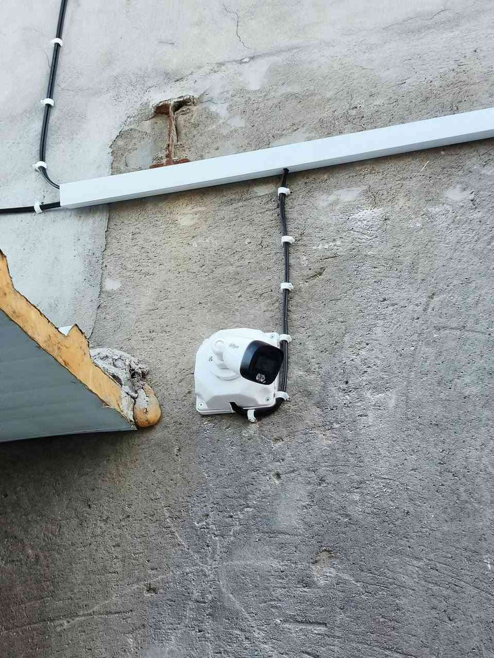 ​هل تبحث عن الدقة والأمان في التنفيذ؟ نحن نوفر لك حلولاً احترافية وشاملة في مجالات التأسيس والصيانة:
⚡ 1. عالم الكهرباء (تأسيس وصيانة):
​تأسيس كهرباء المنازل والبنايات والمحال التجارية وفق المخططات الهندسية.
​فحص وصيانة الأعطال الكهربائية المعقدة وترتيب "البوردات" بنظام حديث.
​📸 2. منظومات الكاميرات (تأسيس وصيانة):
​تنصيب وتأسيس أحدث أنواع كاميرات المراقبة (IP & Analog).
​ربط المنظومة على الموبايل للمراقبة عن بُعد من أي مكان في العالم.
​❄️ 3. السبالت وأجهزة التبريد (تأسيس وصيانة):
​تأسيس دفن (أنابيب النحاس) وتجهيز المنازل قبل اللبخ.
​نصب، تنظيف، شحن غاز، وصيانة عامة لجميع أنواع السبالت.
​لماذا تختارنا؟
✅ خبرة طويلة وعمل متقن يضمن لك الراحة.
✅ استخدام أفضل المواد والمعدات في التنفيذ.
✅ التزام تام بالمواعيد ودقة في التفاصيل.
​📍 خدماتنا متوفرة في كربلاء فقط.. لا تتردد بالاتصال.
📞 للحجز والاستفسار:
***********
