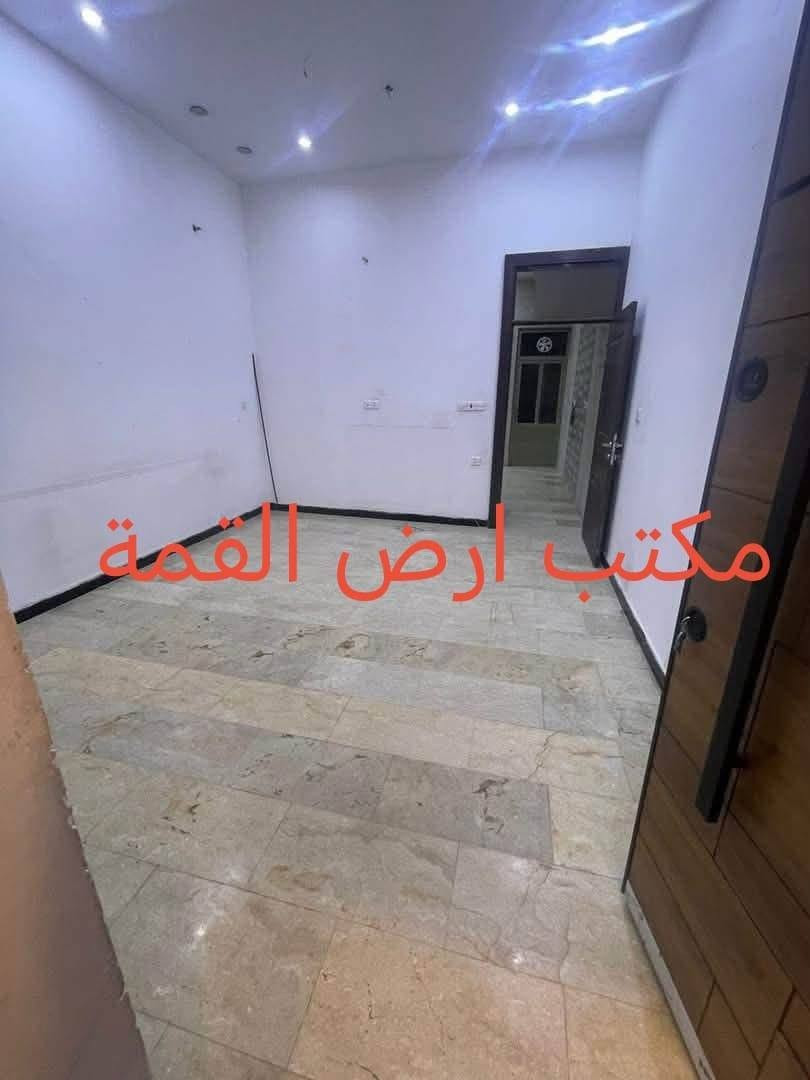 🏡 دار للإيجار في السيدية 🏡
​✨ المساحة: 55 متر.
​✨ التفاصيل: 3 غرف نوم + صالة + خدمات.
​📍 الموقع: بغداد - حي السيدية.
​📞 للاستفسار: يرجى مراسلتنا على الخاص
***********
