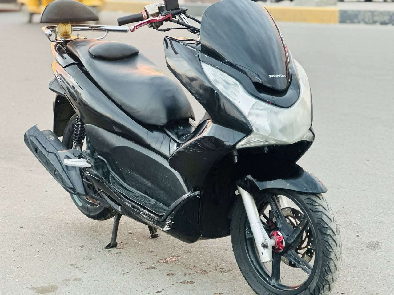 سلام عليكم بس  سي اكس جيل أو ل حرف A دراجه معروفه موصفاته حساس زدحام حساس ستان دراجه خير من الله الله شاهد سعر ١٠ ورقات  عنواني بغداد المدينة الصدر قرب مطعم ليمونة 
***********
