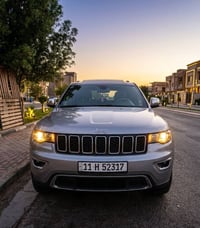 جيب جراند شيروكي • جيب لاريدو • غراند شيروكي 2018 • سيارة دفع رباعي • ...