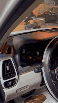 سورنتو 2021 خليجي 
٦ سلندر. ٧ راكب 
فول عدا البانورما 
تحويل مباشر 
كشنات كهرباء صندوق كهرباء 
لدات داخليه 
كير عادي واوتو 
شفتات سرعه 
مابيها اي صبغ ولا تعديل 
فقط شخوط بسيطه موضحه بلفديو 
مبدله الدعاميه فقط مكفوله من اي حادث 
داخل جلد تشغيل عن بعد
قفل ذاتي وفتح الصندوق ذاتي 
منازل منها التاير الاحتياط 

ماشيه ٤٠الف فقط 
السعر ٢٨٠ وبيها مجال 
*********** 
الاعظميه
