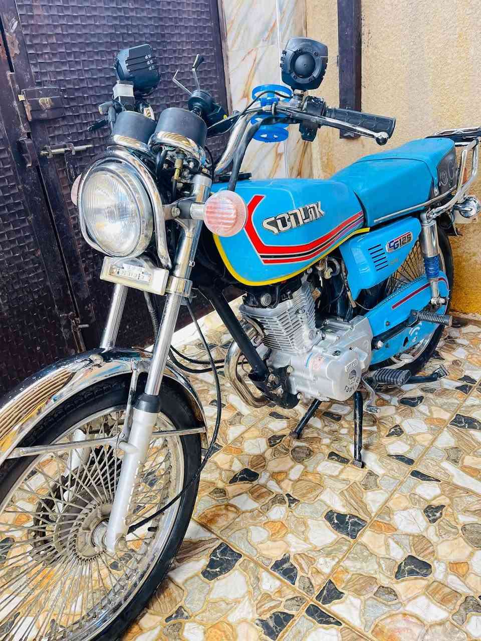 لبيع فقط
نامه برو 23 مثل  مموضح بصوره محرك  ممفتوح نضيفه مال جناي العسر 550 وبيها مجال  ديالى الخالص ***********
