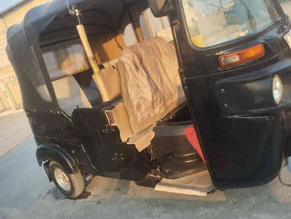 تكتك البيع موديل 22كفالة عامه بس المكينه مجفته كله شركه سعر ثمانيه وميه وبيه مجال مستعجل مكاني كربلاء مدرسي ***********
