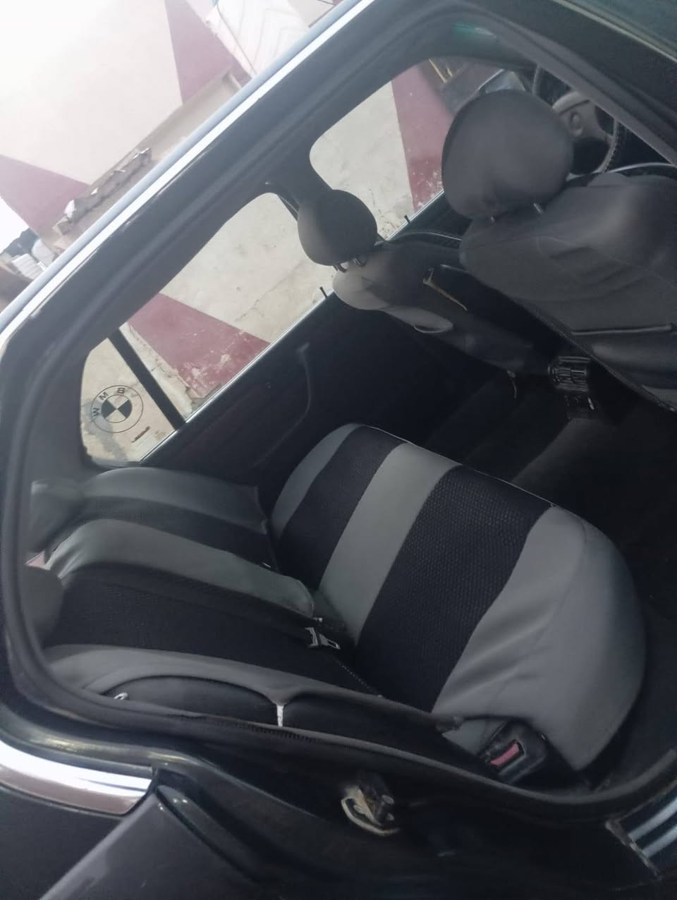 السلام عليكم بي ام 735  موديل 91     رقم صلاح الدين تحويل مباشر سياره مكفوله تخم تايرات كهربائيات  كله شقاله محرك كير اكسن مكفولات سياره بلاديه لا خويس شواص بلاديه خير من الله رقم ***********
*********** مرخصت مدير الكروب وافق مكاني بغداد المحموديه
