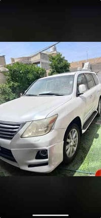 1:لكزز موديل 2011رقما”بغداد  سنويه مجدده سياره بريم   2:مكينه 5700ع وض...