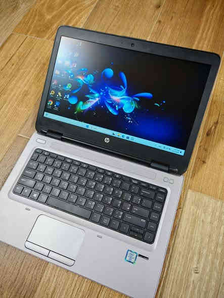 ب 160 الف دينار عراقي Hp 640 جيل سادس
مناسب للبرامج المكتبية والدراسية مناسب للطلاب
 للتواصل *********** يوجد اسعار خاصة للمكاتب توصيل لجميع محافظات العراق 
ضمان 5ايام استبدال بنفس الموديل حصرا
……………………
 ✓ لابتوب من الجيل السادس   hp 640
✓ المعالج Core i5-6200u
✓ ذاكرة الوصول العشوائي (الرام) 8G 
✓ التخزين( الهارد) SSD 256GB 
✓ مقاس شاشة(حجم الشاشة)  14  انج
✓ كيبورد  عربي انكليزي
…………………………………
