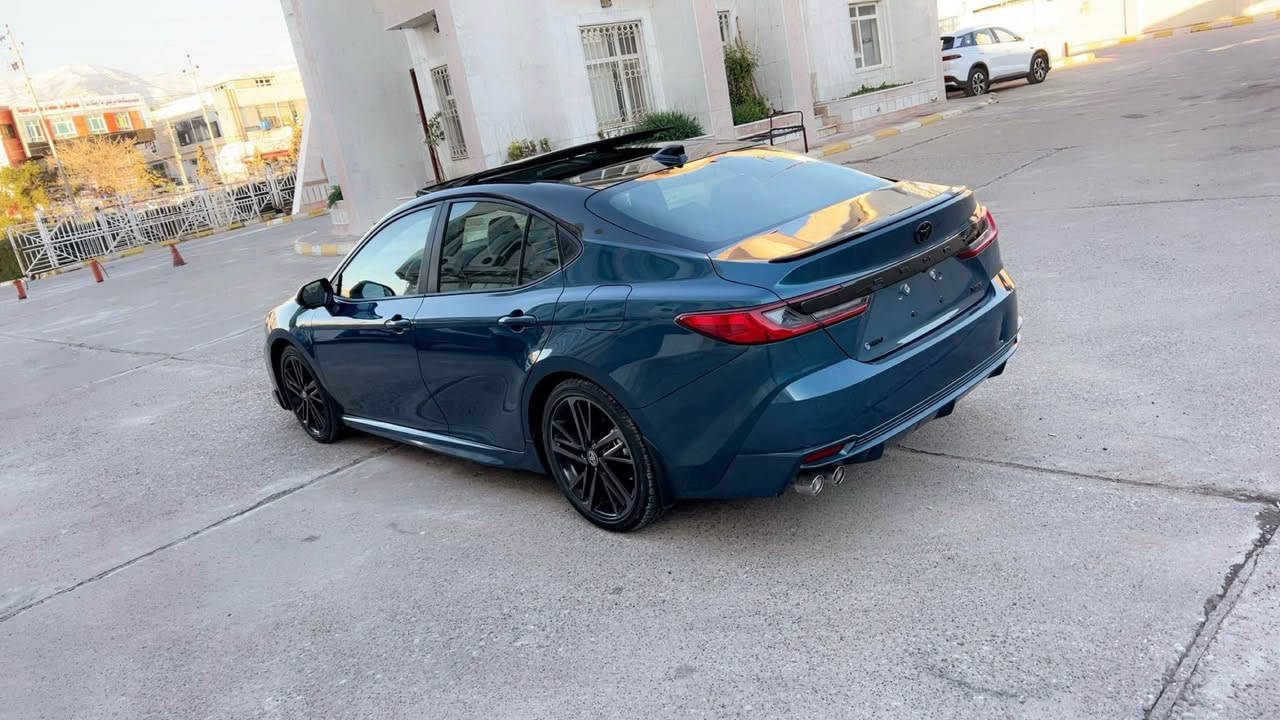 ***********- بي واتساب
***********-
للبيع كامري موديل 2025  فول فول مواصفات  هايبريد بانوراما داتاشو  قفل مواصفات  لون مميز سعرها 260 ورقه و بيهه فقط 2 قطعه صبغ جاملخ  و باب جهت النفر  بدون شاصي و ب ون دواخل رقم شاصي موجود مع الصور  مكان السياره قضاء عقره بين اربيل و دهوك اكر, نينوى
