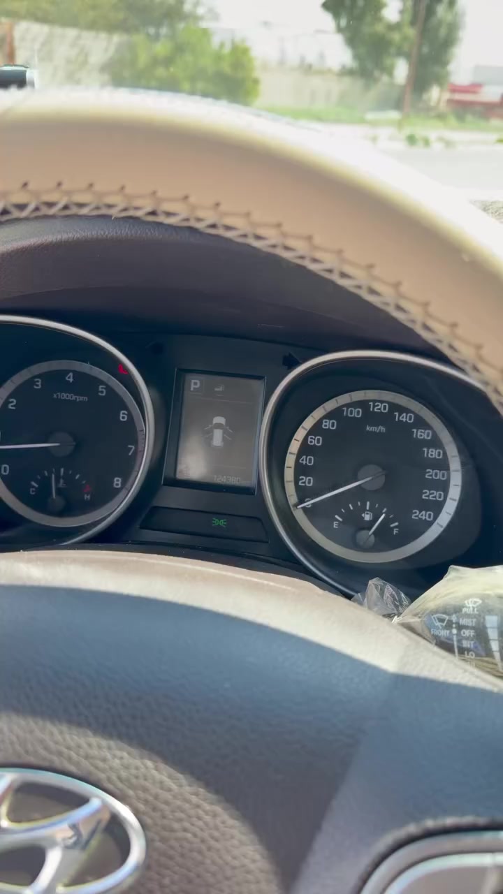 سلام عليكم سنتافي خليجي 2017 (4WD)فور ويل كلين فقط بارد واحد ✅
6 سلندر المرغوب 3.3 لتر 
سنويه جديده 2031 و شرط تحويل
كير و محرك شرط لا صرف لا بخار 

ماشاالله جديد جداً مواصفات معروفه 
 داخل بيجي كشنات جلد لوك سايق كهرباء
7 راكب تبريد مركزي تحكمات سترين جهتين 
شاشه و كامرا و حساسات خلفيه 

غرامات صفر و شرط تحويل ثاني يوم 
سعر 212  و بيها مجال لشراي و خادم لطيبين 

مكان سياره كركوك ***********
