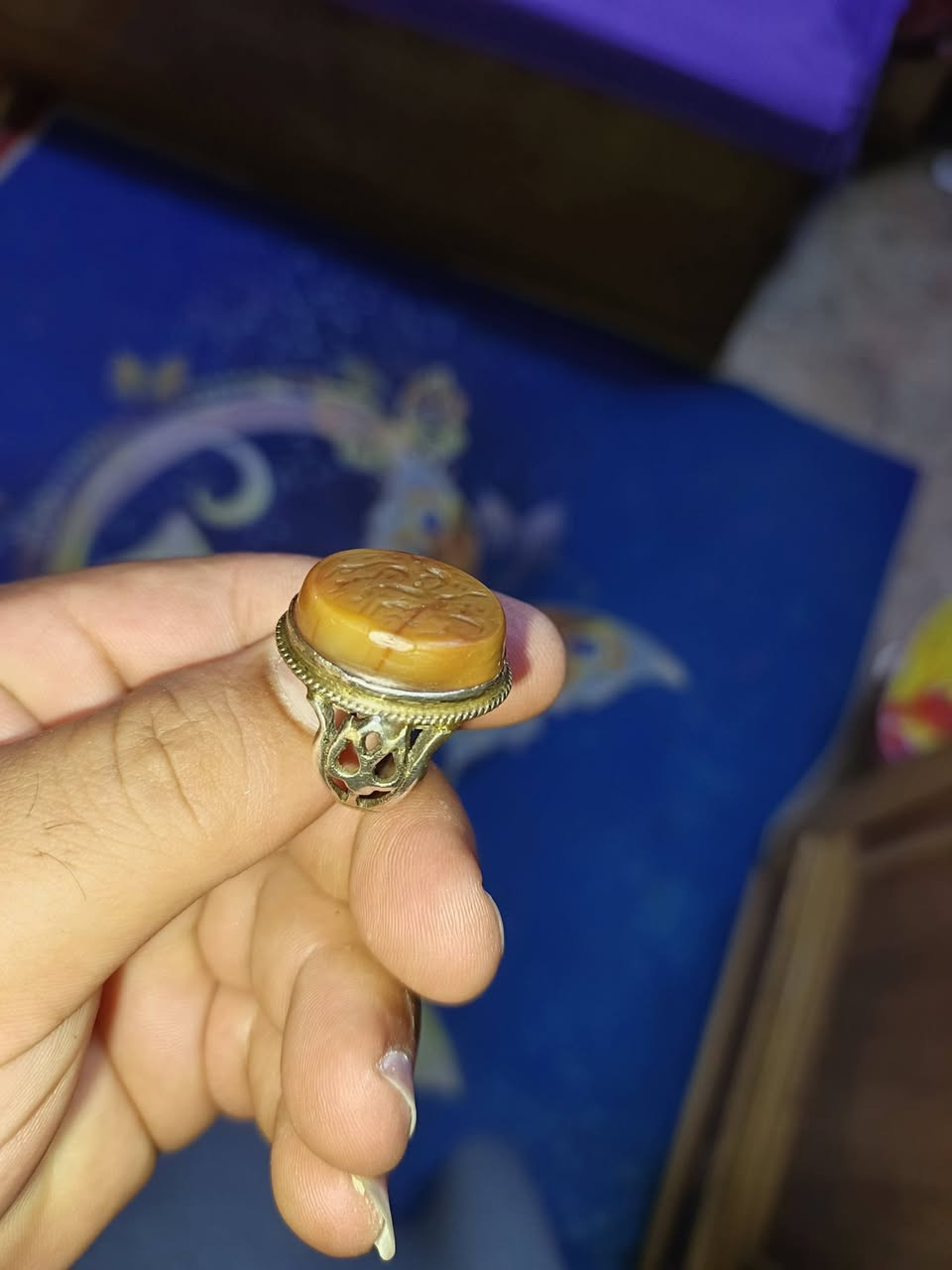 سلام عليكم اخوان محبس عقيق بس ما اعرف اتفاصيل بعد امراوس ابياقوت او للبيع


**إذا كنت صاحب هذا الإعلان وتريد حذفه لأي سبب، رجاءا أرسل رسالة إلى الدعم الفني**