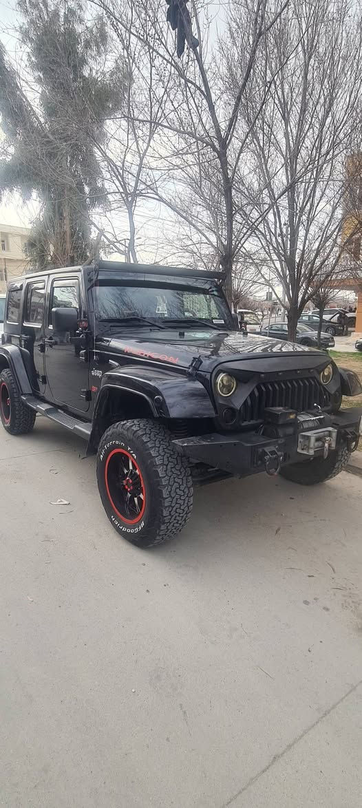 جێب ڕۆبیکون 2010 گێر اتۆماتیک کوشن جلد امپیریفایەر بێ بۆیاخ بێ سارد گێرو مەکینە نەکراوەتەوە سەنەوی تازەیە دەعامی اسن وینجە بەرزکراوەتەوە 88مایل ڕۆیشتوە ژ.ت *********** السليمانية, العراق
